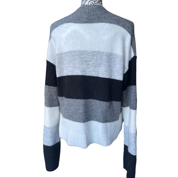 Express - sweater in white, black, and gray. Wide horizontal striped pattern. - Picture 5 of 8